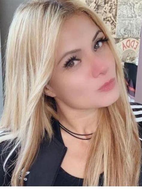 bakeca incontri campania|Escort Napoli, Donna Cerca Uomo Napoli